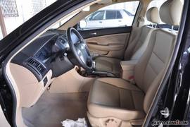 比亚迪F6新财富版2.0尊贵型