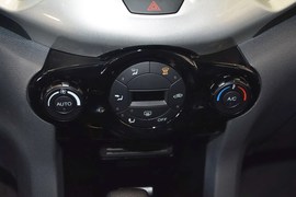 2013款福特翼搏1.5L自动尊贵型