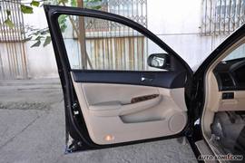 比亚迪F6新财富版2.0尊贵型