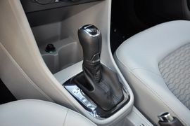 2015款斯柯达昕锐1.6L自动智选型
