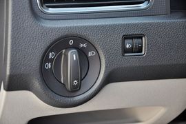 2015款斯柯达昕锐1.6L自动智选型