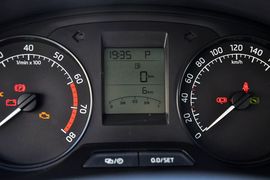 2015款斯柯达昕锐1.6L自动智选型