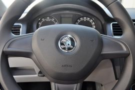 2015款斯柯达昕锐1.6L自动智选型