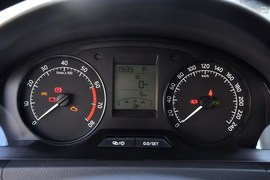 2015款斯柯达昕锐1.6L自动智选型