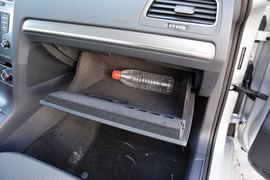 2015款大众高尔夫1.6L自动舒适型