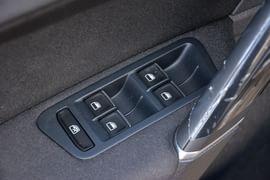 2015款大众高尔夫1.6L自动舒适型