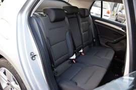 2015款大众高尔夫1.6L自动舒适型