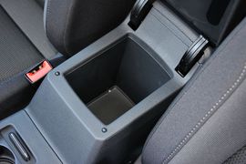 2015款大众高尔夫1.6L自动舒适型