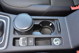 2015款大众高尔夫1.6L自动舒适型