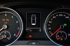 2015款大众高尔夫1.6L自动舒适型