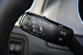 2015款大众高尔夫1.6L自动舒适型
