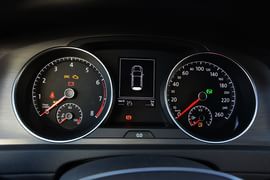2015款大众高尔夫1.6L自动舒适型