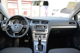 2015款大众高尔夫1.6L自动舒适型