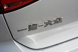 2015款大众高尔夫1.6L自动舒适型