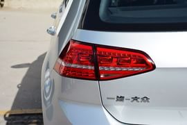 2015款大众高尔夫1.6L自动舒适型