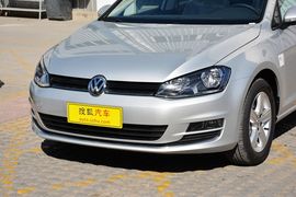 2015款大众高尔夫1.6L自动舒适型