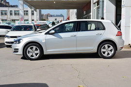 2015款大众高尔夫1.6L自动舒适型