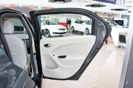 2014款雪铁龙全新爱丽舍1.6L手动时尚型