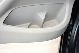 2014款雪铁龙全新爱丽舍1.6L手动时尚型