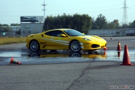 2009法拉利安全驾驶课程
