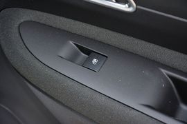 2015款别克昂科拉1.4T自动两驱都市精英型
