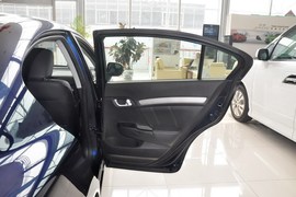 2014款本田思域1.8L自动豪华版