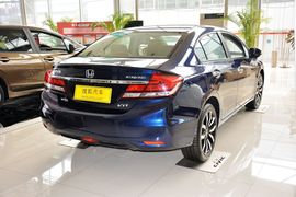 2014款本田思域1.8L自动豪华版
