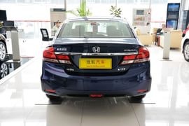 2014款本田思域1.8L自动豪华版