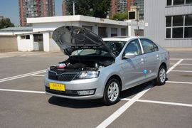 2015款斯柯达昕锐1.6L自动优选型