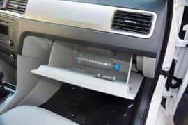 2015款斯柯达昕锐1.6L自动优选型