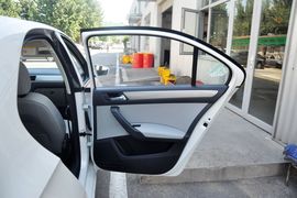 2015款斯柯达昕锐1.6L自动优选型