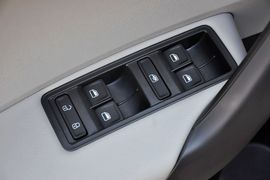 2015款斯柯达昕锐1.6L自动优选型