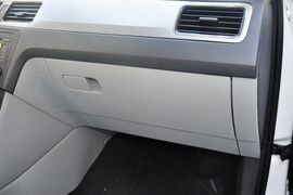 2015款斯柯达昕锐1.6L自动优选型