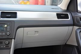 2015款斯柯达昕锐1.6L自动优选型