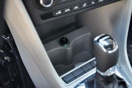 2015款斯柯达昕锐1.6L自动优选型