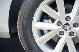 2015款斯柯达昕锐1.6L自动优选型