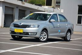2015款斯柯达昕锐1.6L自动优选型
