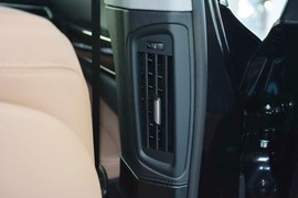 2013款宝马740Li豪华型
