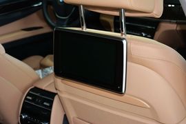 2013款宝马740Li豪华型