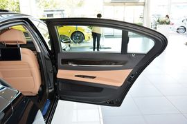 2013款宝马740Li豪华型