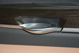 2013款宝马740Li豪华型