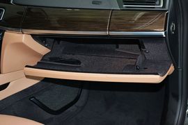 2013款宝马740Li豪华型