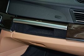 2013款宝马740Li豪华型