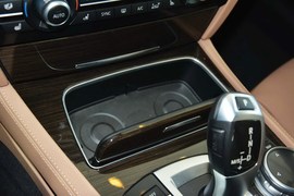 2013款宝马740Li豪华型