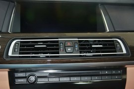 2013款宝马740Li豪华型