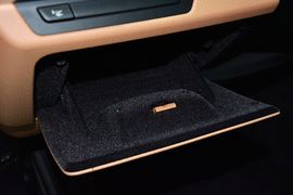 2013款宝马740Li豪华型
