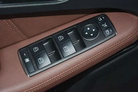 2015款奔驰E320L运动型