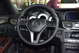 2015款奔驰E320L运动型