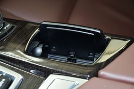 2014款宝马528Li豪华设计套装