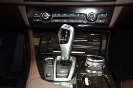 2014款宝马528Li豪华设计套装